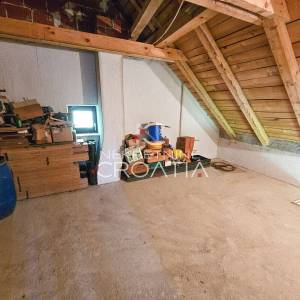 KUĆA NA BRIJEGU, PEŠĆENICA VINIČKA