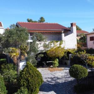 Kuća na izvanrednoj lokaciji - grad Krk