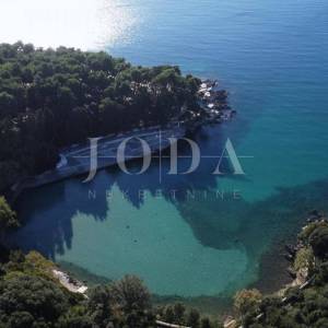Kuća na izvanrednoj lokaciji - grad Krk