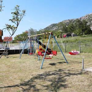 Kuća na mirnoj lokaciji u Baški 