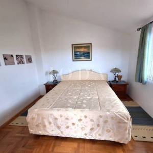 Kuća na TOP lokaciji, blizu mora - Malinska