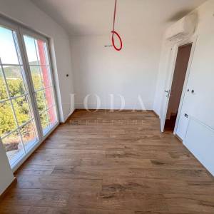 Kuća novogradnja Crikvenica sa bazenom
