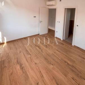 Kuća novogradnja Crikvenica sa bazenom