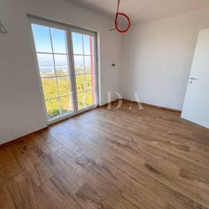 Kuća novogradnja Crikvenica sa bazenom