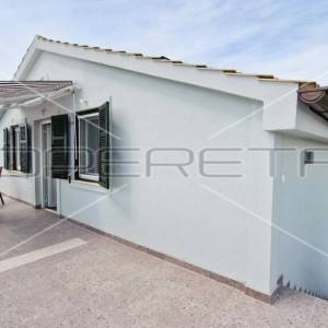 Kuća s 2 stana, garaža, pogled, 300 m od mora, Kruševo,  233 m2, 