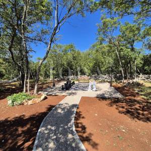 Kuća s bazenom u fazi renovacije, otok Krk
