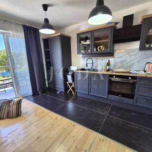 Kuća s bazenom u fazi renovacije, otok Krk