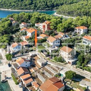 Kuća s potencijalom na atraktivnoj lokaciji uz more,uvala Tri Porte, Korčula