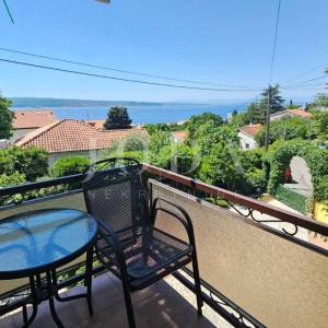 Kuća sa 3 jedinice 200m od mora