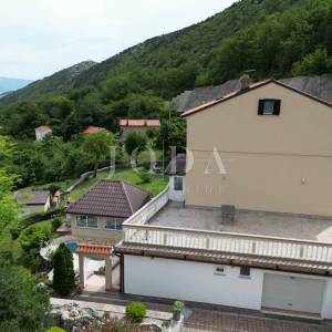 Kuća sa 4000m2 zemljišta