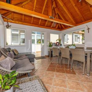 Kuća sa 4000m2 zemljišta
