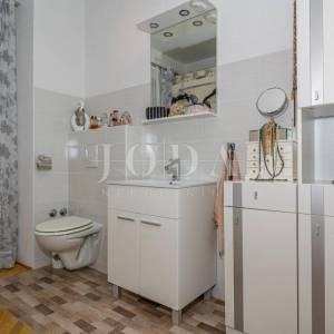 Kuća sa 4000m2 zemljišta