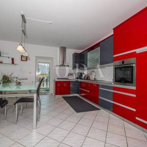 Kuća sa 4000m2 zemljišta