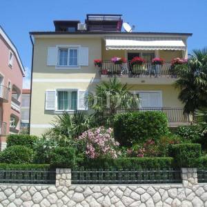 Kuća sa 5 apartmana