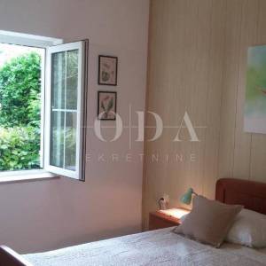 Kuća sa 5 apartmana