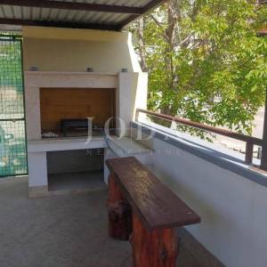Kuća sa 5 apartmana