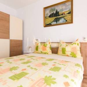 Kuća sa 6 apartmana i bazenom