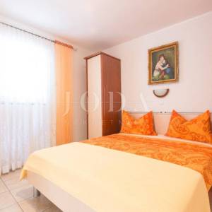 Kuća sa 6 apartmana i bazenom