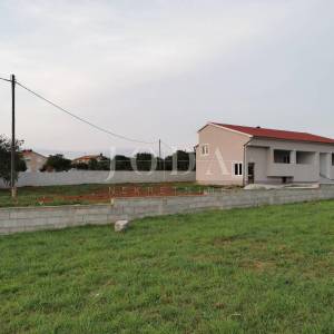 Kuća sa dva stana,Pula okolica