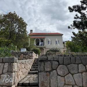 KUĆA SA OTVORENIM POGLEDOM NA MORE