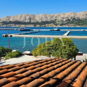Kuća u nizu blizu mora - Baška