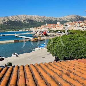 Kuća u nizu blizu mora - Baška