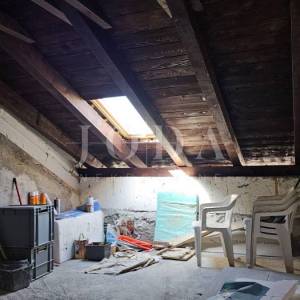 Kuća u nizu blizu mora - Baška