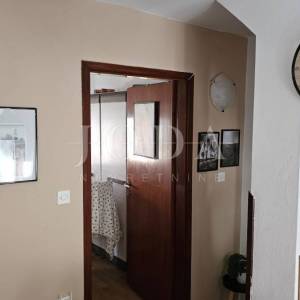 Kuća u nizu blizu mora - Baška