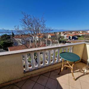 Kuća u nizu s dva apartmana - okolica Malinske, otok Krk