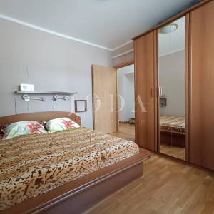 Kuća u nizu s pogledom na more