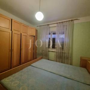 Kuća za adaptaciju u centru grada