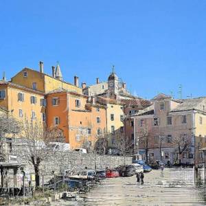 LABIN-ATRAKTIVNO građevinsko zemljište u blizini starog grada