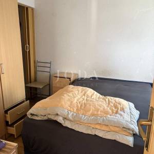 Labin, kuća sa pet stambenih jedinica