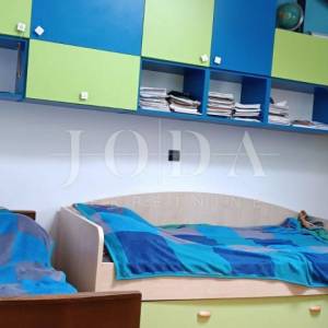 Labin, kuća sa tri stambene jedinice u starogradskoj jezgri