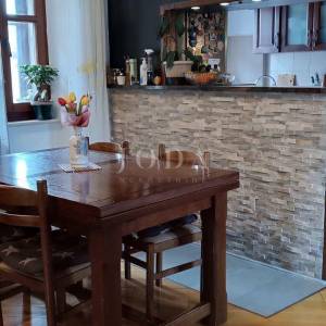 Labin, kuća sa tri stambene jedinice u starogradskoj jezgri