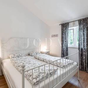Labin, okolica, dvije istarske Ville sa grijanim bazenima
