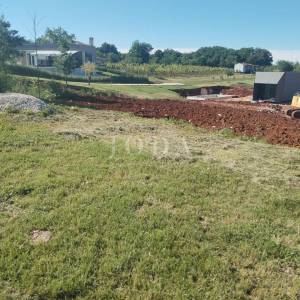 Labin, okolica, građevinski teren na mirnoj lokaciji