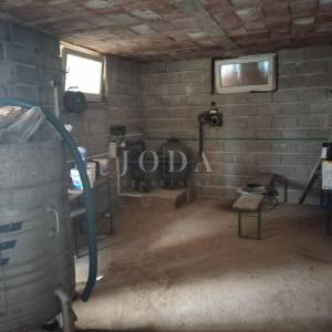Labin, okolica, kuća roh-bau sa bazenom na mirnoj lokaciji