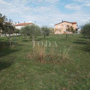 Labin, okolica, kuća s dva stana i poslovnim prostorom