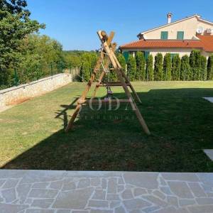 Labin, okolica, kuća sa bazenom na mirnoj lokaciji