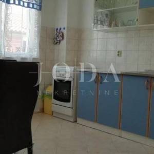 Labin, okolica, kuća sa šest apartmana i pogledom na more