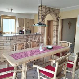 Labin, okolica, stan na prvom katu privatnoj kući