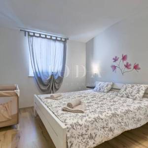 Labin, okolica, Villa sa bazenom i saunom