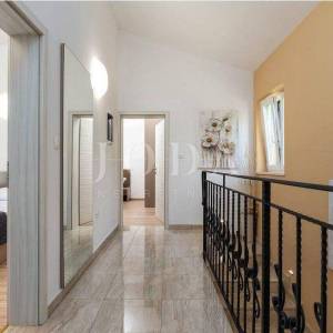 Labin, okolica, Villa za odmor sa bazenom i jaccuzijem na jedinstvenoj lokaciji