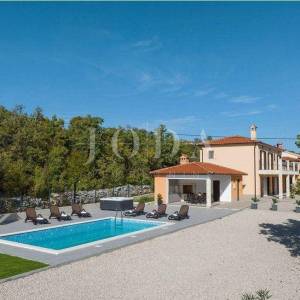 Labin, okolica, Villa za odmor sa bazenom i jaccuzijem na jedinstvenoj lokaciji