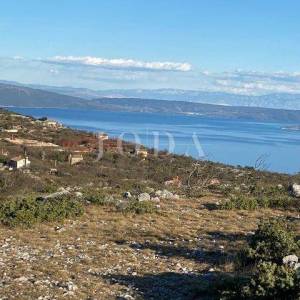 Labin, okolica, zemljište sa građevinskom dozvolom i pogledom na more