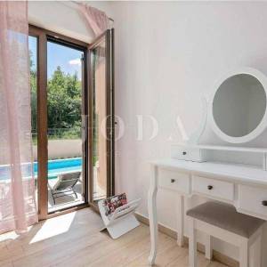 Labin, Villa sa bazenom na traženoj lokaciji