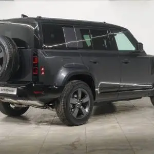 Land Rover Defender 110 X-DYNM SE 3.0 250HP AWD A8