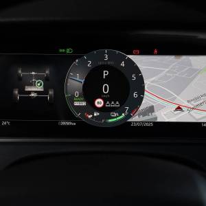 Land Rover Range Rover Velar SV- DYN SE 2.0 PHEV 404 AWD A8