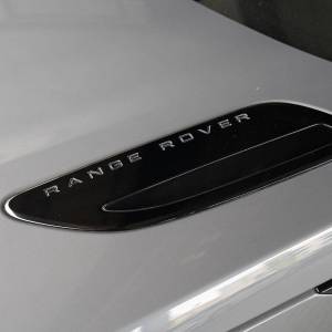 Land Rover Range Rover Velar SV- DYN SE 2.0 PHEV 404 AWD A8